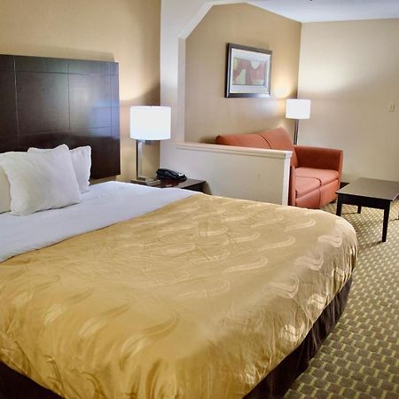 Quality Inn & Suites Pine Bluff Εξωτερικό φωτογραφία