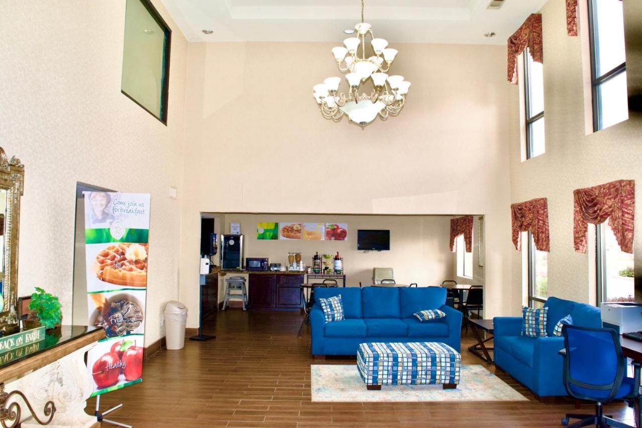 Quality Inn & Suites Pine Bluff Εξωτερικό φωτογραφία