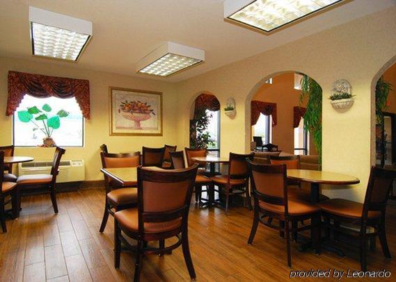 Quality Inn & Suites Pine Bluff Εστιατόριο φωτογραφία
