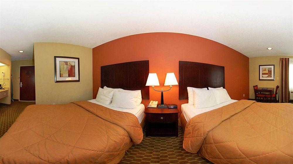 Quality Inn & Suites Pine Bluff Εξωτερικό φωτογραφία